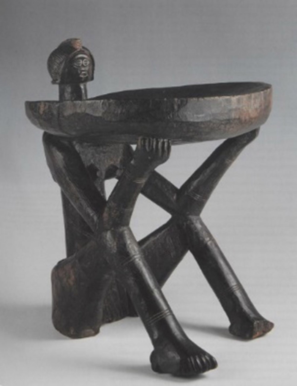 Imagem de uma escultura do Museu Nacional de Etnologia de Lisboa. Imagem de uma escultura do Museu Nacional de Etnologia de Lisboa.
